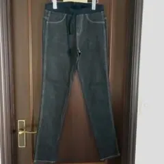 二回着用ユニクロのスキニーデニムパンツ
