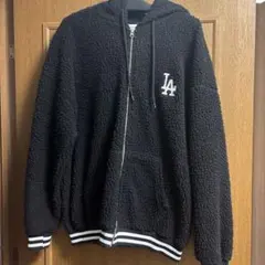 LAロゴ フリースジャケット 黒