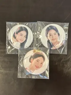 niziuアヤカ缶バッジ 3個セット