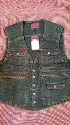 Item thumbnail for item 866acf7f-250e-43a5-a6c2-5c5481662d6b