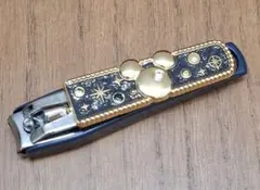 Item thumbnail for item cd0586a6-d7b2-4bb2-b0a3-8feb07f35302