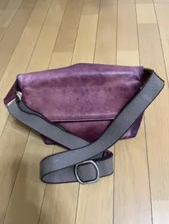 aniaryレザーショルダーバッグ パープルのサムネイル