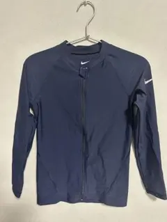 NIKE ナイキ　ラッシュガード　キッズ　150