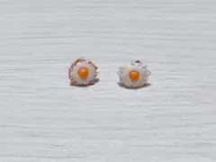 目玉焼きデザイン ピアス