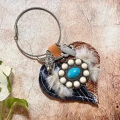 ぷっくりハート+コンチョ♡ ネイティブ／デニムリメイクキーホルダー