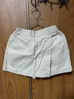 UNIQLO ベージュ プリーツ付きショートパンツ 110