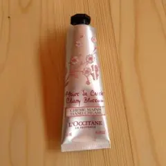 ロクシタン　ハンドクリーム　CherryBlossom