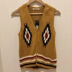 ガイジンメイド　ニットベストのサムネイル