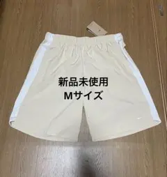 Nike ベージュ ショートパンツ