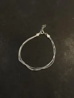 v acanza シンプルなシルバーブレスレット