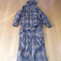 スノボーウェアー上下セット値下げ可能