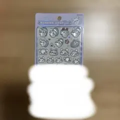 ちいかわ　モモンガ　ボンボンドロップシール　おすそわけ