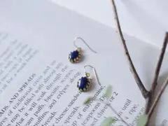 ＊クラシックな雰囲気漂うラピスラズリのピアス＊