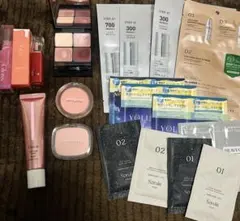 コスメまとめ売りとサンプル