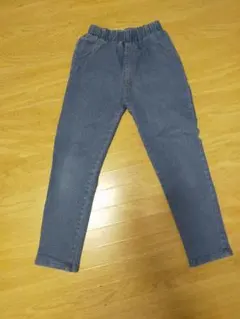 ★美品★キッズデニムパンツ　子供デニムパンツ