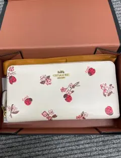 COACH コーチ 長財布 花とテントウムシデザイン ホワイト