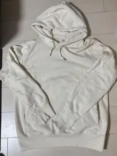 ユニクロ スウェットプルパーカ