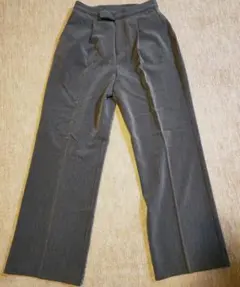 アーバンリサーチ グレー プリーツ入り ワイドパンツ