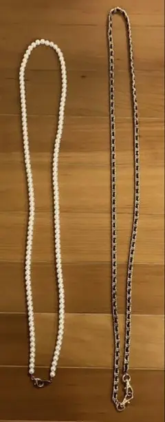 【美品】スマホショルダーストラップ2点セット パール　ブラック×ゴールドチェーン