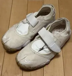 NIKE エアリフト ベイクルーズ限定色のサムネイル