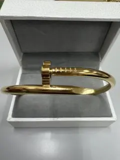 遺品　生前整理 断捨離　ゴールドバングル　金　腕輪　アンティーク　ヴィンテージ