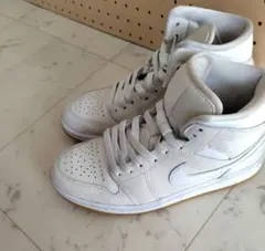 NIKE AIR JORDAN 1 MID エアジョーダン 1 MID
