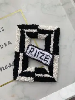 【年末セール】トレカケース　韓国　B8 タフティング　パンチニードル