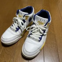 lakers スニーカー