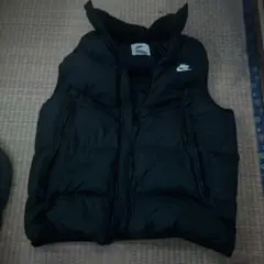 Nike ブラック ダウンベスト