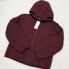 【新品タグ付き】UNIQLO パフテックボリュームパーカ ワイン Mのサムネイル