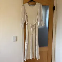 GU シフォンスリーブ　ニットワンピース（7分袖）