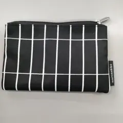 マリメッコ　ポーチ