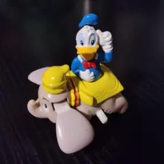 ●入手困難●マクドナルド　ハッピーセット1994年　ドナルド　ダンボ　ゼンマイ車