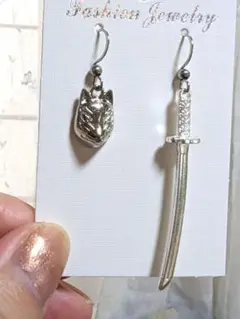 お面と刀ピアス　ステンレスフック