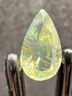 1.15ct カンボジア産　シルキーイエローグリーンジルコン　未処理　ルース