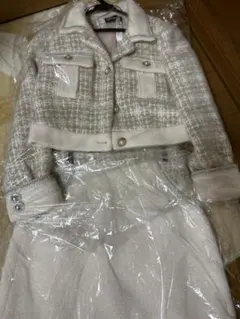 テーラードジャケットノーカラーパンツ