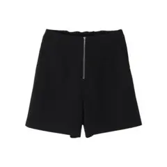 ブラック ジッパー付きショートパンツ
