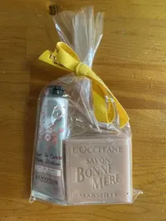 ロクシタン チェリーブロッサム ソフトハンドクリーム 30mL