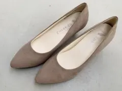CHARLES ベージュパンプス 24.5cm