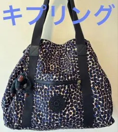 新品タグ付きKipling Yaretzi キルティング リュック チャーム付 