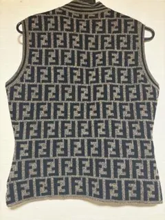 2025年最新】Fendi ニットベストの人気アイテム - メルカリ