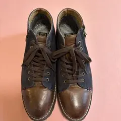 ミドルカットブーツ　PUレザー×PUスウェード配色切り替えのサムネイル