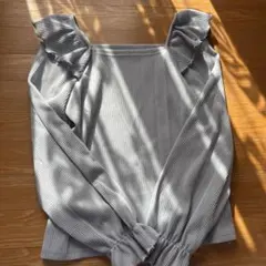 長袖 ニット 水色 フリル