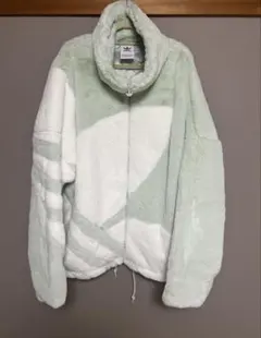 新品未使用 アディダスオリジナルス　ファー トラックジャケット　フェイクファー