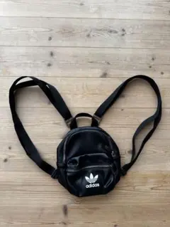 adidas Originals ミニバックパック ブラックのサムネイル