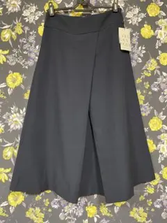 YECCA VECCA イェッカヴェッカ☆Aラインタックスカート 新品未使用　紺