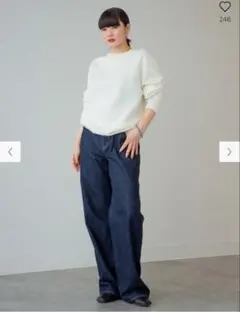 新品未使用　ユニクロ　ワイドストレートジーンズ　24 ネイビー