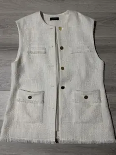 バーニーズニューヨーク　ホワイトツイードノースリーブベスト