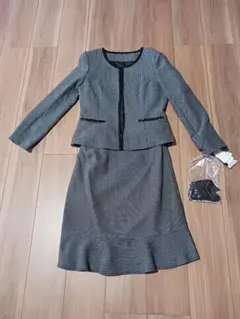 チェック柄ジャケットとスカートセット　11号　【新品　未使用品】