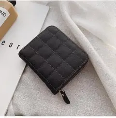 【新品】二つ折り財布 キルティング 黒 ミニ財布 レディース コンパクト 大容量
